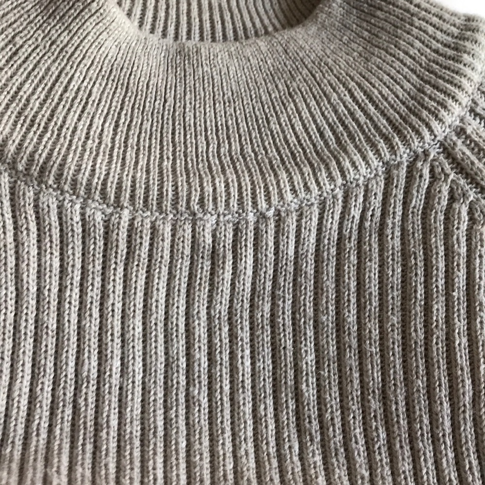 Cute beige long sleeve sweater👵🏻 - Picture 3 of 6